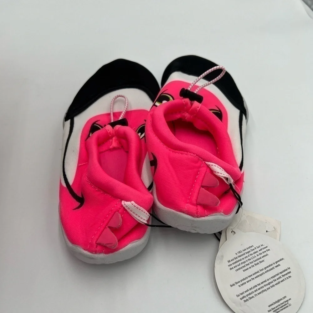 Sealpal Water Sports Pink Shoes Ultra-Light with a Pink Sun Hat for 2 lot